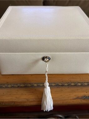 Wolf for Pottery Barn White Decorative Jewelry Box